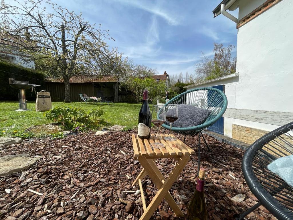 Charmante Maison Bourguignonne Avec Grand Jardin Et Parking Монбар Екстер'єр фото